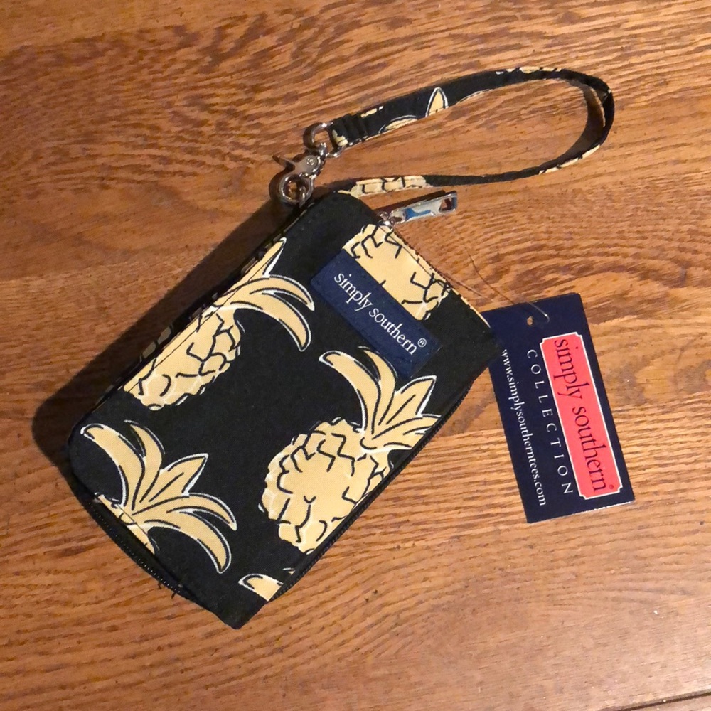 Simply Southern Wristlet - Pineapple print!